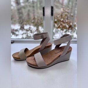 Lucky Brand Ankle-strap Wedges size 8.5US, BRAND NEW